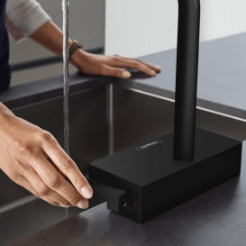 Змішувач для кухні Hansgrohe Aquno Select M81 з висувною лійкою чорний матовий 73831670