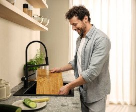 Смеситель для кухни Hansgrohe Talis Select M54 PowderSpray с выдвижной лейкой черный матовый 72861670