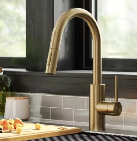 Змішувач для кухні Kraus Oletto з висувною лійкою антична бронза KPF-2620SFACB