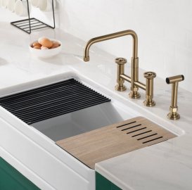 Змішувач для кухні Kraus Urbix з боковою висувною лійкою матове золото KPF-3125BG