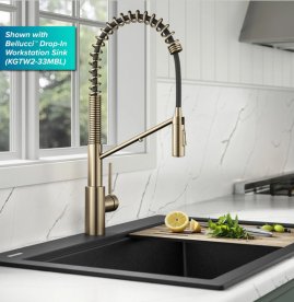 Змішувач для кухні з підключенням до фільтра Kraus Oletto з висувною лійкою антична бронза KFF-2631SFACB