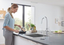 Змішувач для кухні зі стартовим пакетом Grohe Blue Home висувною С-виливши латунь хром 31541000