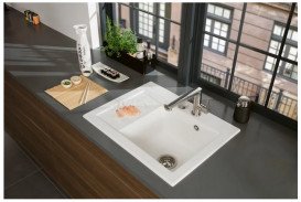 Смеситель для кухни Villeroy & Boch Sorano Shower с выдвижной лейкой сплошная нержавеющая сталь 926800LC