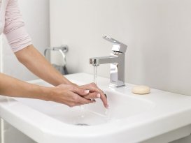 Змішувач для раковини одноважеля Ravak Chrome CR 011.00 з донним клапаном латунь хром X070053