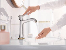 Смеситель для раковины однорычажный с донным клапаном Hansgrohe коллекция Metropol Classic хром/золото 31302090