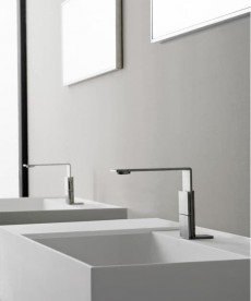 Смеситель для раковины однорычажный Treemme 5 мм нержавеющая сталь 2811IS5M