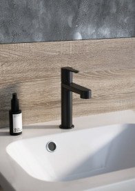 Смеситель для раковины Ravak Puri однорычажный черный X070505