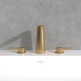 Смеситель для раковины Villeroy & Boch Conum на 3 отверстия матовое золото TVW12700100176