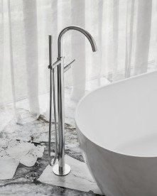 Смеситель для ванной Ravak Espirit напольный с душевым гарнитуром хром X070499