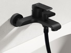 Смеситель для ванной Ravak Flat с душевым гарнитуром матовый черный X07S114
