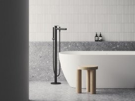 Змішувач для ванної кімнати Ravak Spring підлоговий з душовим гарнітуром чорний матовий X070556