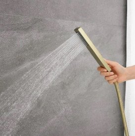 Змішувач для ванної кімнати Rea Carat підлоговий з душовим гарнітуром матове золото REA-B6522