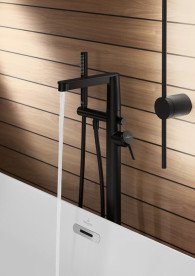 Змішувач для ванної кімнати Villeroy & Boch Conum одноважільний матовий чорний TVT127004000K5