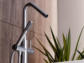 Змішувач для ванни Besco Veo 3.0 ColdMode напольний з душовим гарнітуром хром BW-V3-CH