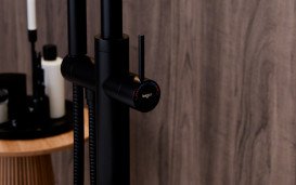Змішувач для ванни Besco Veo 3.0 ColdMode з душовим гарнітуром матовий чорний BW-V3-CZ