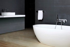 	Смеситель для ванной Bonomi Bonny настенный встраиваемый с переключателем и ручным душем хром 342320