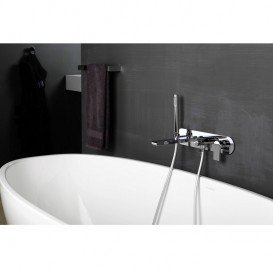 	Смеситель для ванной Bonomi Bonny настенный встраиваемый с переключателем и ручным душем хром 342320