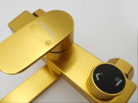 Смеситель для ванны Millz однорычажный с душевым гарнитуром золото MRS-AL-F10 (Gold)