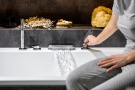 Смеситель для ванны Ravak Chrome CR 025.00 однорычажный на 4 отверстия X070073