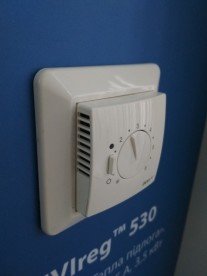 Терморегулятор для теплої підлоги Devi DEVIreg 530 білий 140F1030