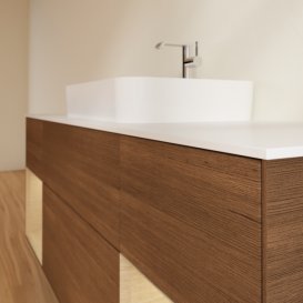 Тумба під раковину Villeroy & Boch Finion 160х50,1 см із підсвічуванням МДФ шпон волоського горіха/скло біле матове F451PCGN