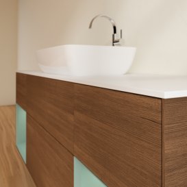 Тумба под раковину Villeroy & Boch Finion 160х50,1 см с подсветкой МДФ шпон грецкого ореха/стекло белое матовое F861GMGN