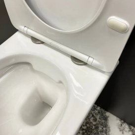 Унітаз підвісний VBI VULCANO 49х36,5 см безободковий з кришкою soft-close кераміка білий VBI-020100