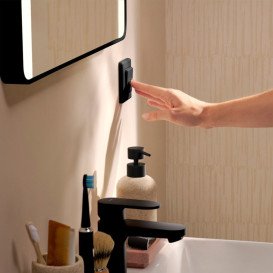 Зеркало для ванной Hansgrohe Xarita Lite Q 60х70 см с боковой LED-подсветкой черный матовый 54962670