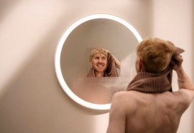 Дзеркало для ванної Hansgrohe Xarita Lite S ⌀70 см з круговим LED-підсвічуванням білий матовий 54966700