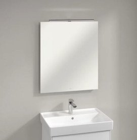 Дзеркало у ванній кімнаті Villeroy & Boch More To See 65х75 см з підсвічуванням A4046500