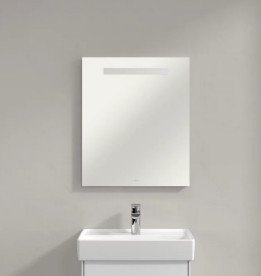 Зеркало в ванную комнату Villeroy & Boch More To See One 50х60 см с подсветкой A430A700