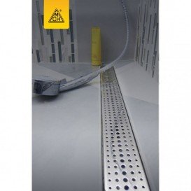 Желоб водосточный МСН 650 мм с горизонтальным фланцем и полированной решеткой Бейзик CH 650 B