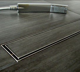 Жолоб водостічний МСН 850 мм з горизонтальним фланцем і полірованої гратами Класик CH 850 K